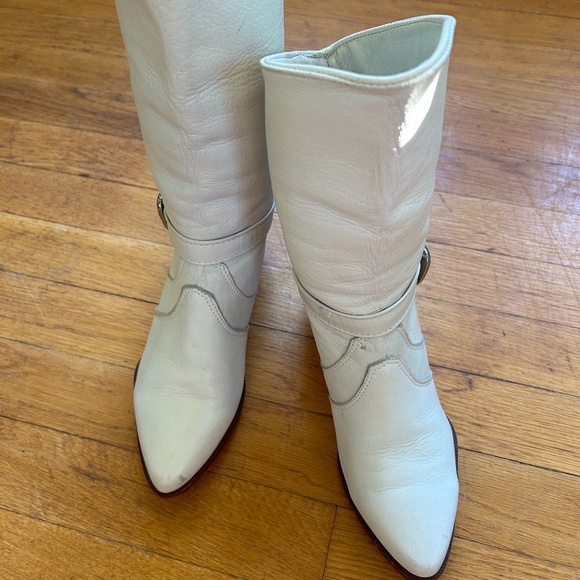 Vintage White Leather Western Zodiac Boot - Picture 2 of 12